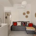 Stylish 2-bedroom With Terrace In Alcantara Apartmán *