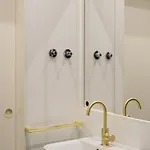 Stylish 2-bedroom With Terrace In Alcantara * Lisboa