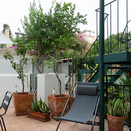 Stylish 2-bedroom With Terrace In Alcântara