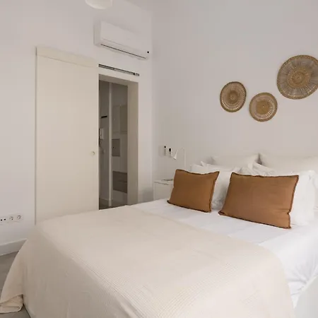 Stylish 2-bedroom With Terrace In Alcântara * Lisboa