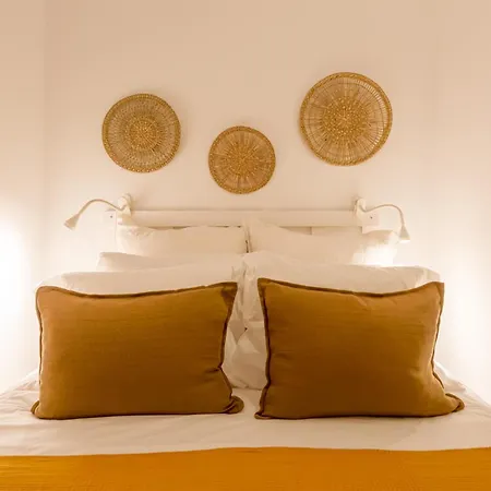 Apartamento Stylish 2-bedroom With Terrace In Alcântara