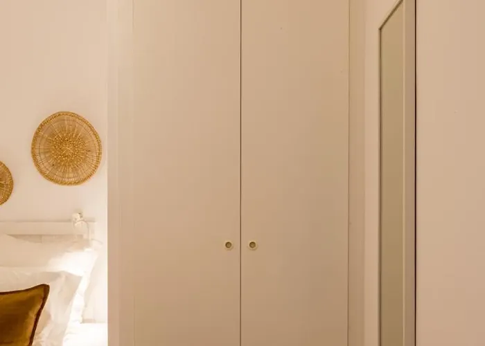 Lägenhet Stylish 2-bedroom With Terrace In Alcantara Lisboa
