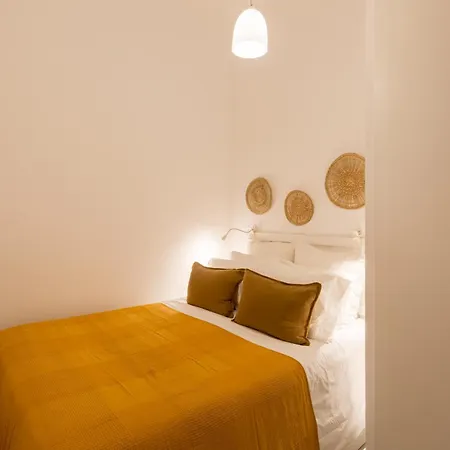 Apartmán Stylish 2-bedroom With Terrace In Alcantara *