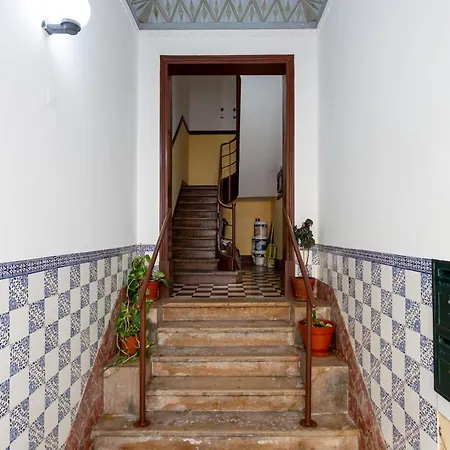 Apartmán Stylish 2-bedroom With Terrace In Alcantara