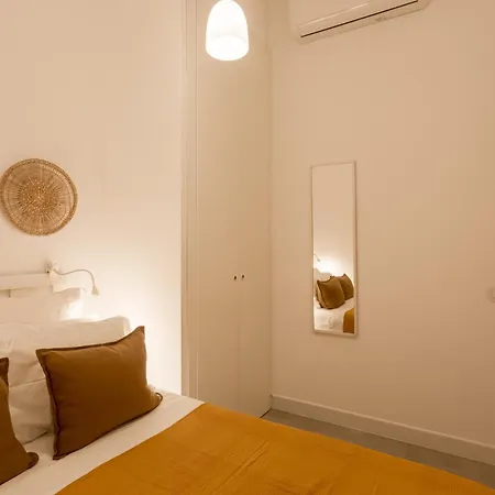 Apartmán Stylish 2-bedroom With Terrace In Alcantara *