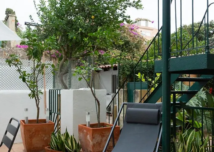 Stylish 2-bedroom With Terrace In Alcantara