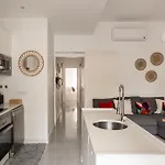 Stylish 2-bedroom With Terrace In Alcantara * Lisboa
